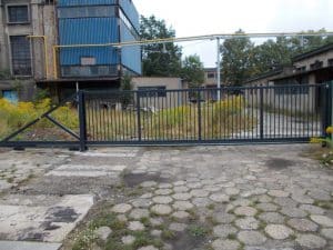 Firma Faser Tarnowskie Góry - ogrodzenia betonowe i bramy przesuwne - Zdjęcie 4